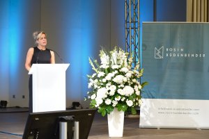 Mona Neubaur, Ministerin für Wirtschaft, Industrie, Klimaschutz und Energie sowie stellvertretende Ministerpräsidentin des Landes Nordrhein-Westfalen